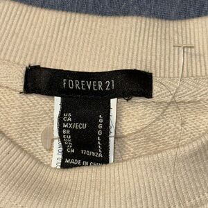 Forever 21 Junior Cream Sweater